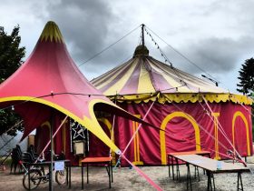 EQUI-Compagnie de cirque Le Kaput Circus-chapiteau
